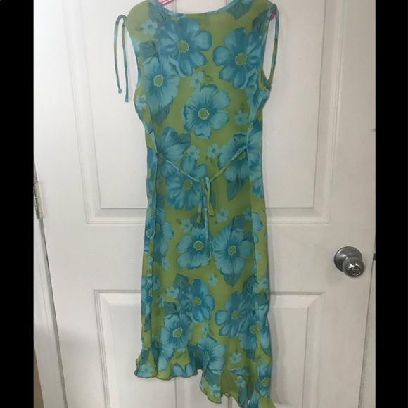 🌷PRETTY GIRL’S DRESS - Picture 2 of 5